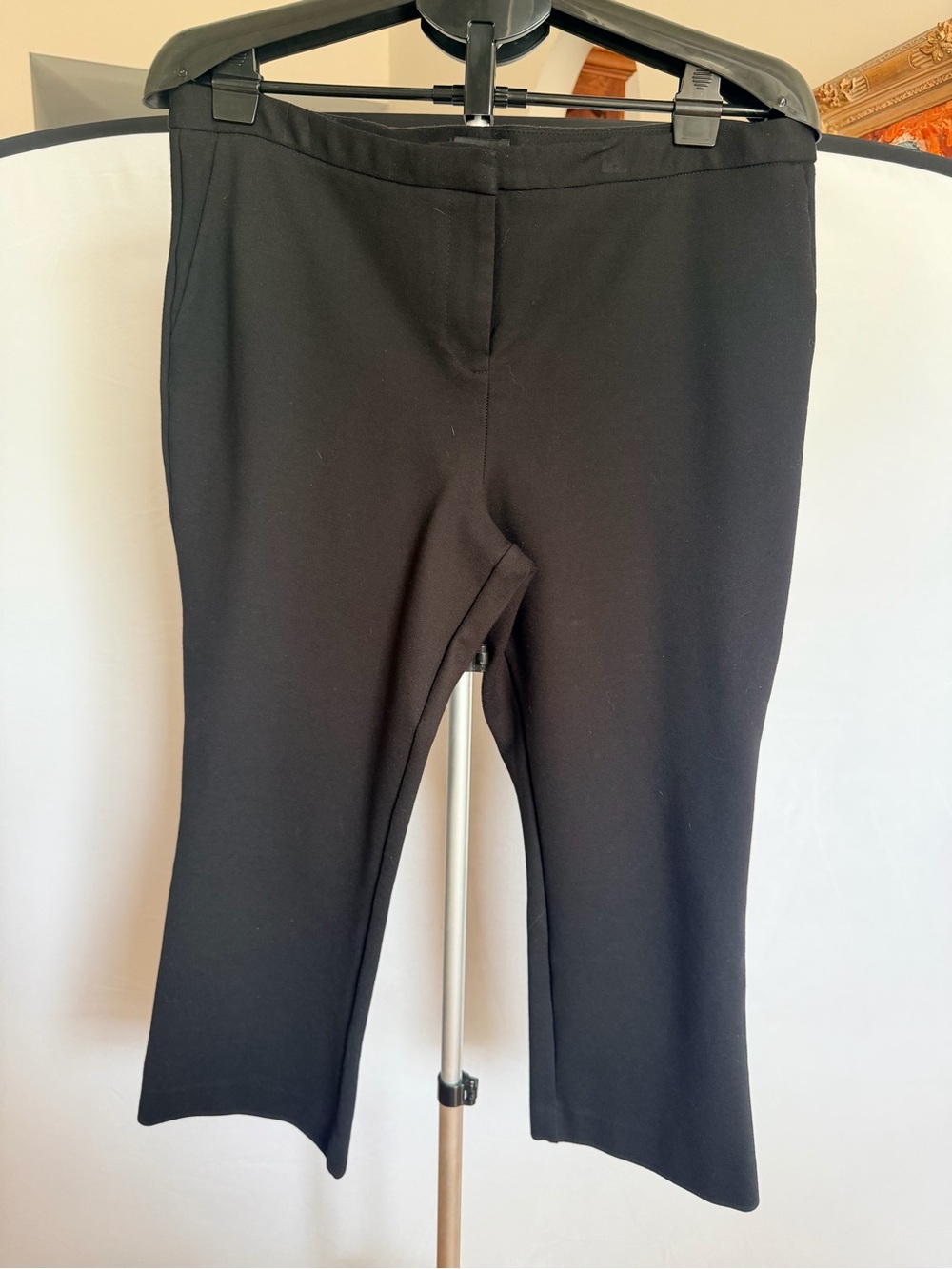 Black Stretch Ankle Capri Pants